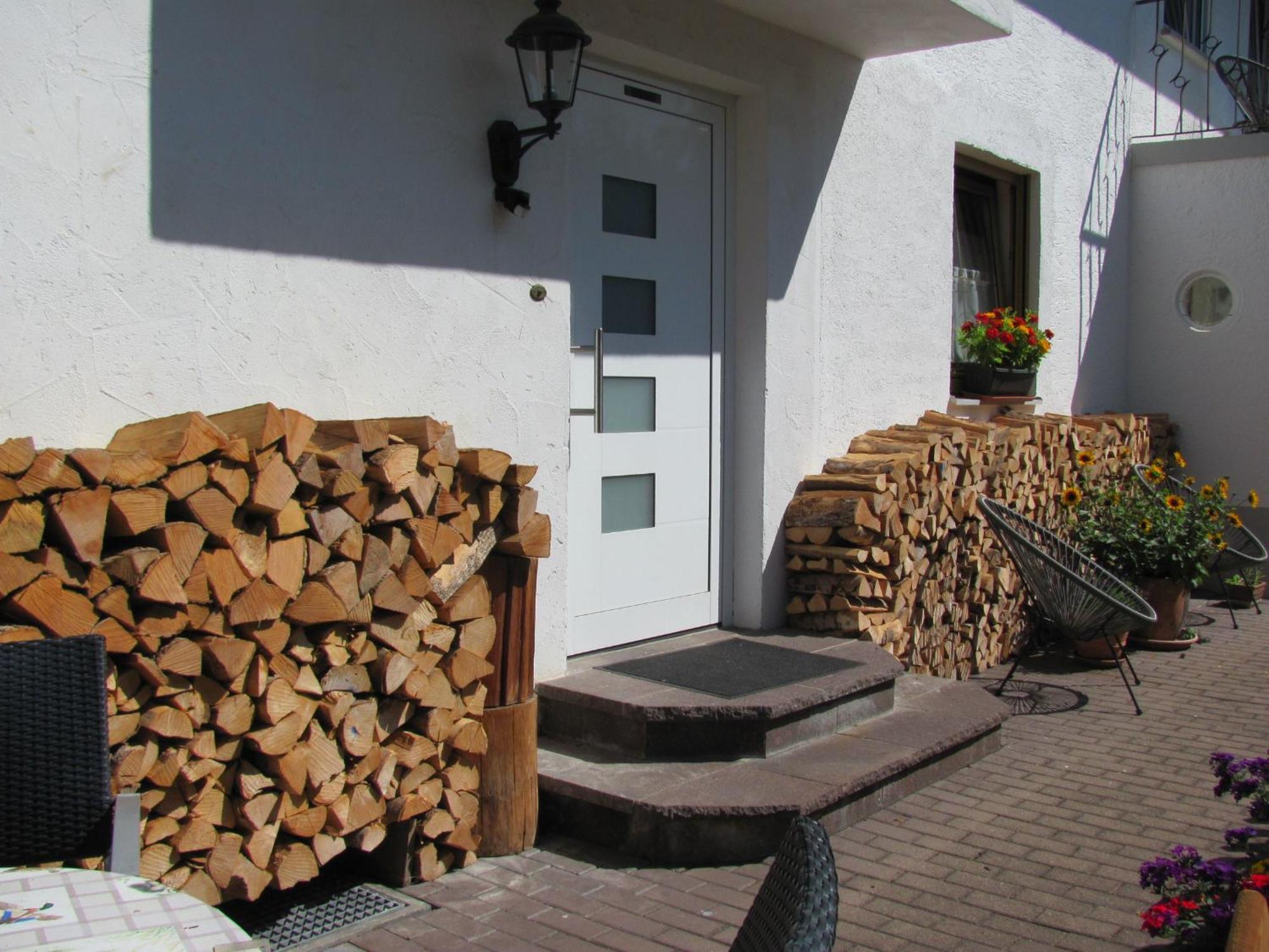 #7 Ferienhaus Mit Schlossblick Trunkelsberg Fuer Max 6 Personen,Kueche Komplett Eingerichtet, 2 Baeder 3 Schlafzimmer Top-Ausstattung Екстер'єр фото